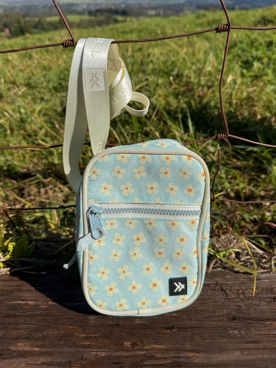 Thread Handbags - Thread Crossbody Bag In Luna Travel Floral